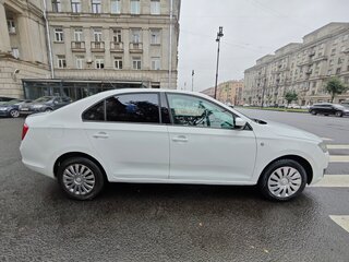 2015 Skoda Rapid I, белый, 424000 рублей, вид 4