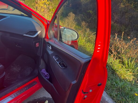 2007 Peugeot 207 I, красный, 270000 рублей - вид 22