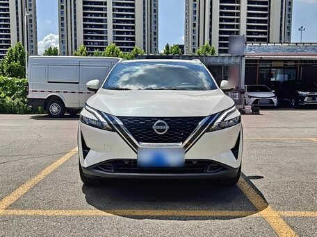 2023 Nissan Qashqai III, белый, 1440000 рублей, вид 2