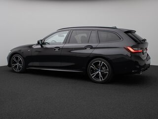 2023 BMW 3 серии 318i VII (G2x) Рестайлинг, чёрный, 3490001 рублей, вид 4