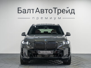 2026 BMW X5 40i IV (G05/G18) Рестайлинг, серый, 16990000 рублей, вид 4