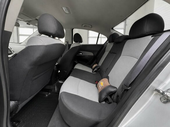2014 Chevrolet Cruze I Рестайлинг, серебристый, 700000 рублей - вид 8