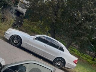 2003 Mercedes-Benz E-Класс 320 III (W211, S211), серый, 520000 рублей, вид 3