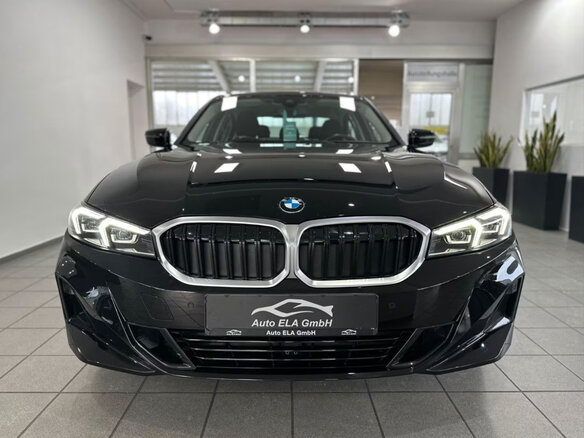 2022 BMW 3 серии 318i VII (G2x) Рестайлинг, чёрный, 3250915 рублей - вид 11