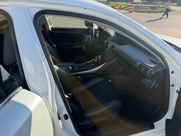 2014 Lexus IS 250 III, белый - вид 11
