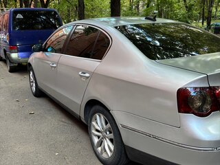 2005 Volkswagen Passat B6, серебристый, 550000 рублей, вид 4