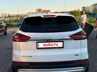 2023 Geely Atlas Pro, белый, 2299999 рублей, вид 5