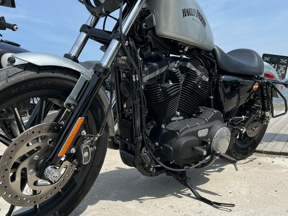 2015 Harley-Davidson Sportster 883, серебристый, 720000 рублей - вид 9