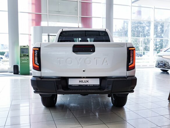 2026 Toyota Hilux IX, белый, 7500000 рублей - вид 17