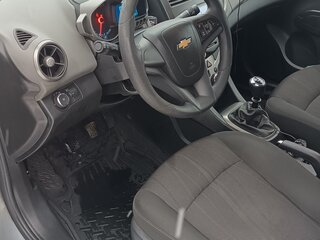 2014 Chevrolet Aveo II, серый, 685000 рублей, вид 3