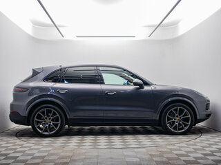 2019 Porsche Cayenne III, серый, 5198000 рублей, вид 4