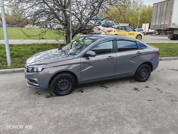 2018 Lada (ВАЗ) Vesta I, серый, 890000 рублей - вид 3
