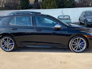 2024 Volkswagen Golf R VIII, чёрный, 5750000 рублей, вид 3