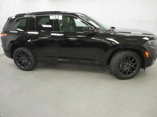 2026 Jeep Grand Cherokee V (WL) Рестайлинг, чёрный, 10990000 рублей, вид 2