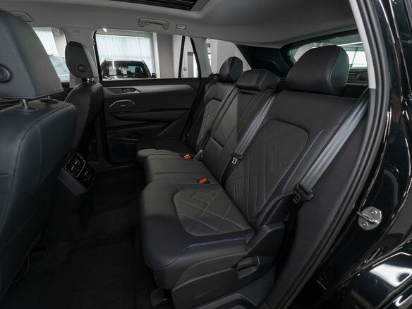 2026 Volkswagen Tavendor I Рестайлинг, чёрный, 5920000 рублей - вид 13