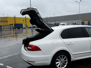 2013 Skoda Superb DSG II Рестайлинг, белый, 1500000 рублей, вид 5