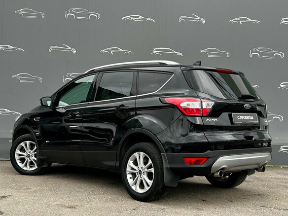 2018 Ford Kuga II Рестайлинг, чёрный, 1551300 рублей - вид 3