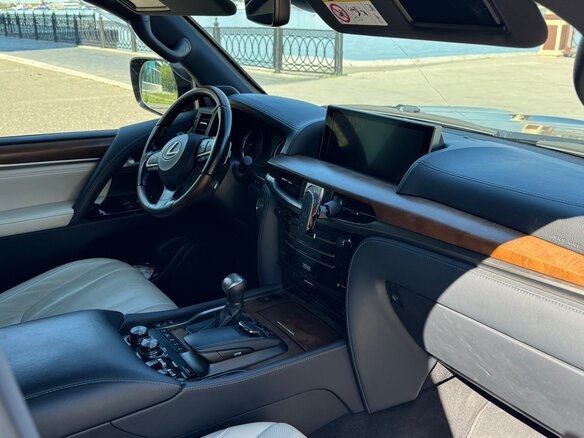 2020 Lexus LX 450d III Рестайлинг 2, чёрный, 9900000 рублей - вид 6