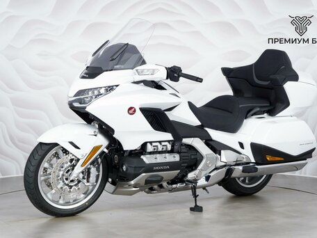 2026 Honda GL 1800 Gold Wing, белый, 3777000 рублей, вид 3