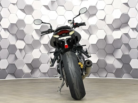 2010 Triumph Street Triple, серый, 449000 рублей - вид 5