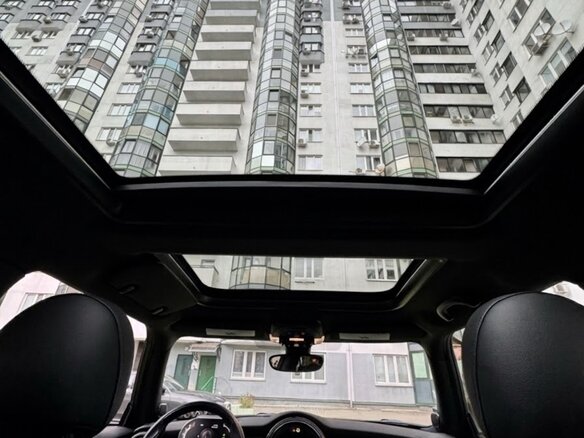 2020 Mini Hatch Cooper S III (F55/F56) Рестайлинг, жёлтый, 2460000 рублей - вид 15