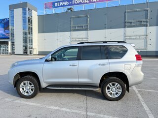 2010 Toyota Land Cruiser Prado 150 Series, серый, 2450000 рублей, вид 4