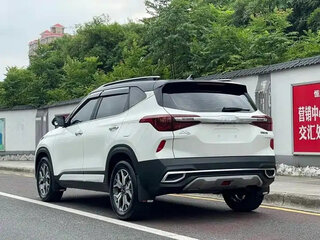 2023 Kia KX3, белый, 1612000 рублей, вид 5