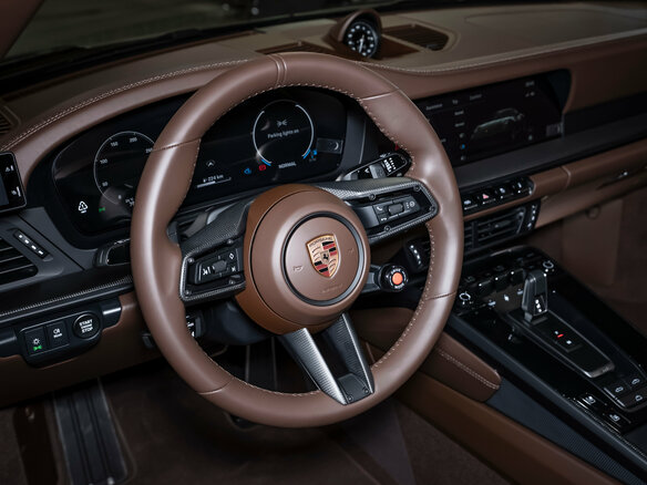 2026 Porsche 911 Carrera 4 GTS VIII (992) Рестайлинг, зелёный, 33200000 рублей - вид 25