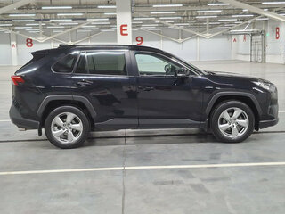 2020 Toyota RAV4 V (XA50), чёрный, 2390000 рублей, вид 4