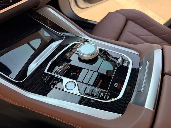 2024 BMW X6 40i III (G06) Рестайлинг, белый - вид 18