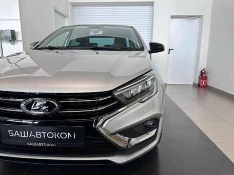 2026 Lada (ВАЗ) Vesta I Рестайлинг (NG), серебристый, 2065000 рублей, вид 5