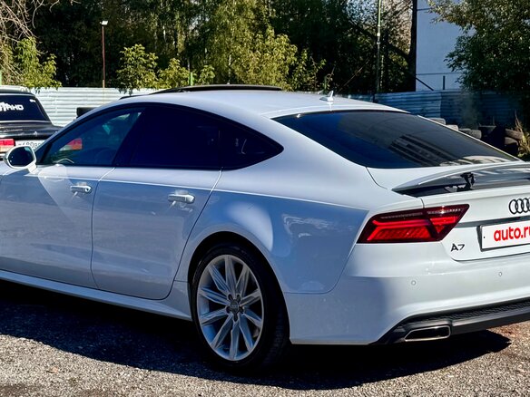 2017 Audi A7 I (4G) Рестайлинг, белый, 2800000 рублей - вид 6