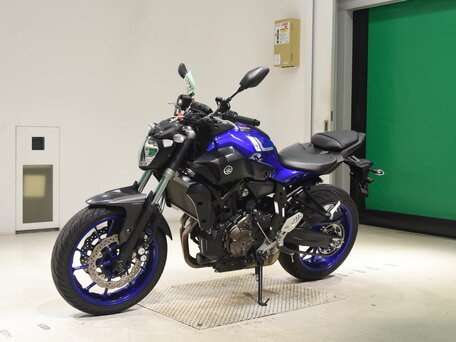 2017 Yamaha MT-07 (FZ-07), синий, 720000 рублей, вид 4