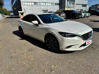2017 Mazda 6 III (GJ) Рестайлинг, белый, 1715000 рублей, вид 3