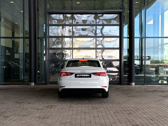 2019 Audi A3 III (8V) Рестайлинг, белый, 1649000 рублей - вид 5