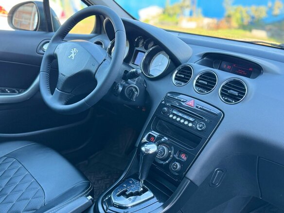 2013 Peugeot 408 I, серый, 725000 рублей - вид 19