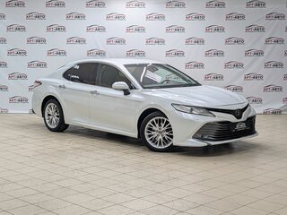 2018 Toyota Camry VIII (XV70), белый, 2549000 рублей, вид 3