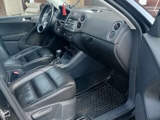 2011 Volkswagen Tiguan I, чёрный, 1290000 рублей, вид 5
