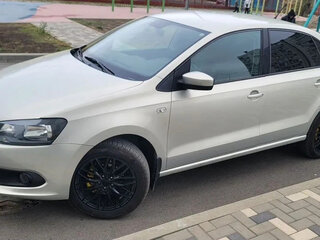 2013 Volkswagen Polo V, золотистый, 885000 рублей, вид 4