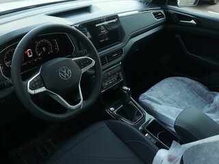 2026 Volkswagen Tharu XR 300 TSI, белый, 3020000 рублей, вид 5