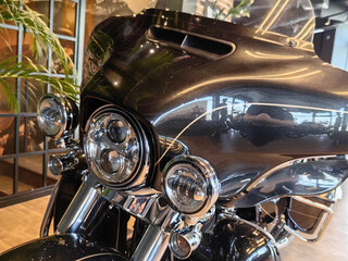 2016 Harley-Davidson Ultra Limited, чёрный, 1850000 рублей, вид 4
