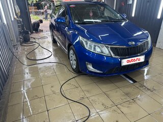 2013 Kia Rio 4-speed III, синий, 545000 рублей, вид 3