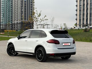 2013 Porsche Cayenne S Diesel II (958), белый, 3450000 рублей, вид 4