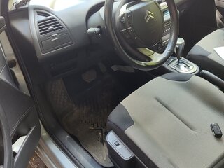 2010 Citroen C4 I Рестайлинг, серебристый, 497000 рублей, вид 4