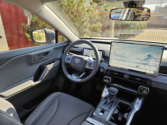 2026 Toyota RAV4 VI (XA60), белый, 4450000 рублей - вид 21