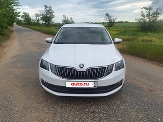2020 Skoda Octavia III (A7) Рестайлинг, белый, 1950000 рублей, вид 2