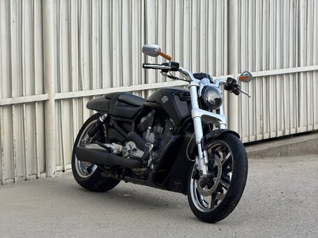 2012 Harley-Davidson V-Rod Muscle, чёрный, 1400000 рублей, вид 1