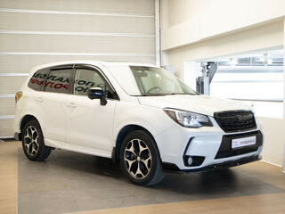 2017 Subaru Forester IV Рестайлинг 2, белый, 2145000 рублей, вид 3