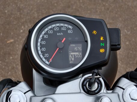 2024 Honda CB 350, серый, 485000 рублей, вид 5