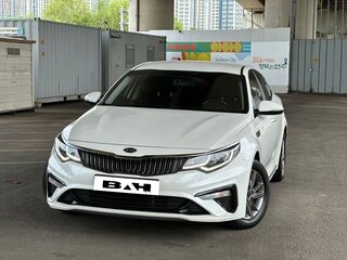 2018 Kia K5 II, чёрный, 1550066 рублей, вид 2